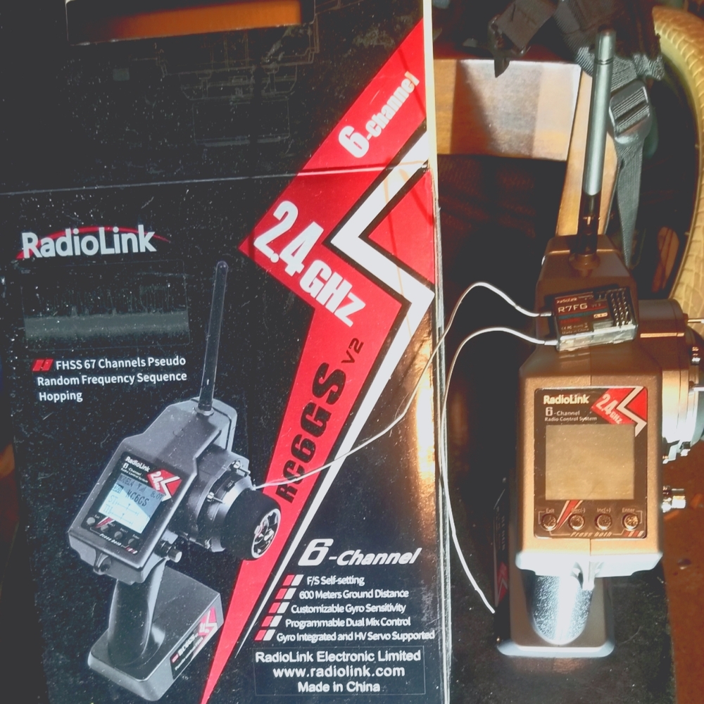 Radio link transmitter and reciever
